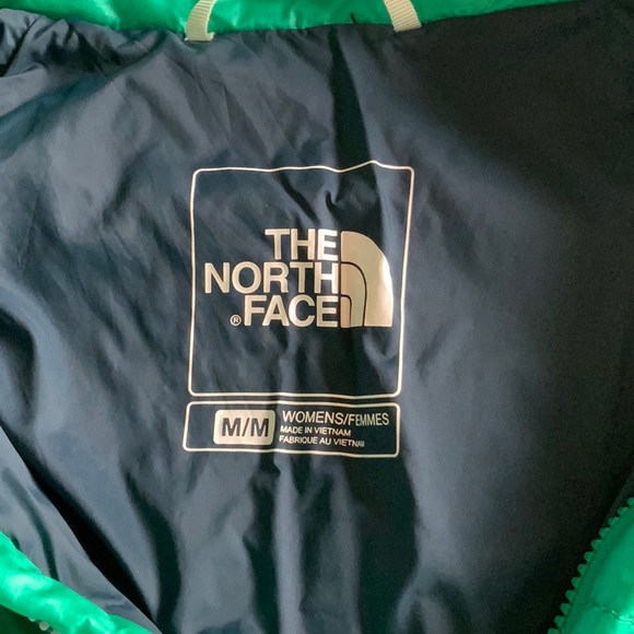 North Face Women’s Synthetic Insulated Jacket - Picture 4 of 4